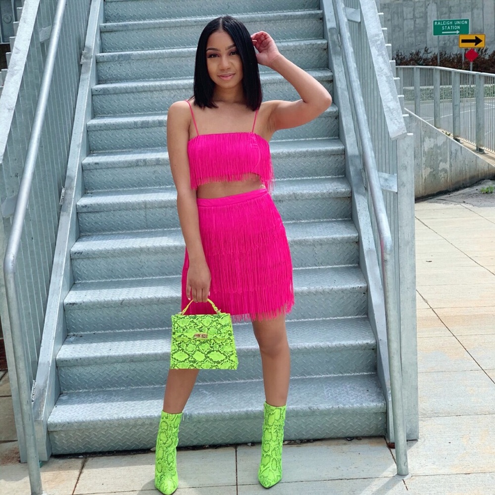 Pink fringe set